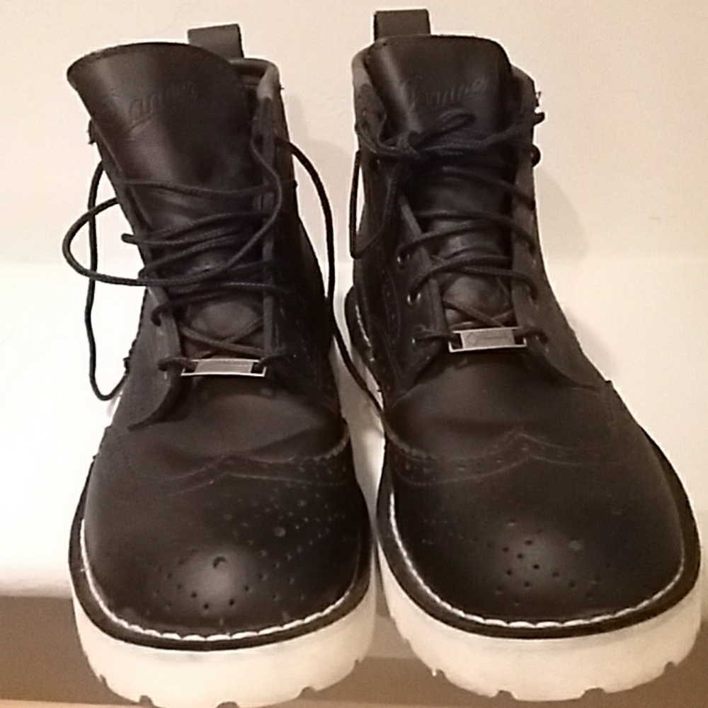 Rare Danner Wingtip Dress Boot